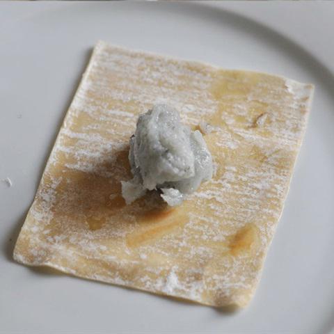 Cách làm hoành thánh bọc tôm chiên