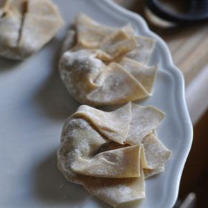 Cách làm hoành thánh bọc tôm chiên