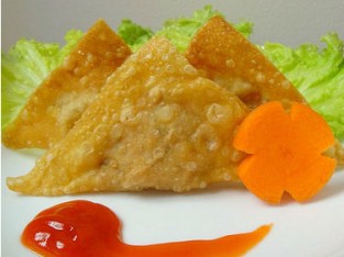 Hoành thánh chiên nhân tôm thịt