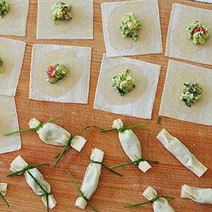 Cách làm hoành thánh nhân bơ chiên