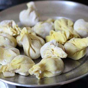 Cách làm hoành thánh thịt heo