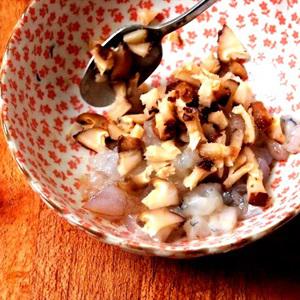 Cách làm hoành thánh tôm truyền thống