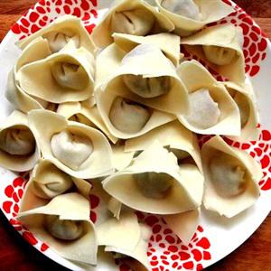 Cách làm hoành thánh tôm truyền thống