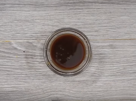 Học cách chiên trứng bằng lá chuối ngon "chảy nước mắt" của người Thái