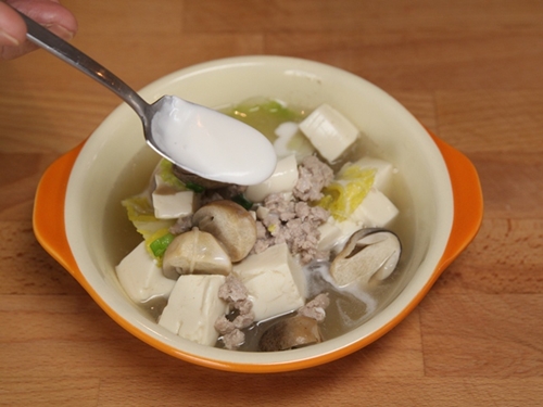 Học cách làm mỳ vịt xào dưa vô cùng đơn giản