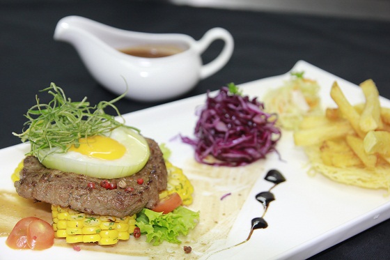 Học làm Beefsteak ngon