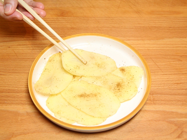 Học làm salad Nga đẹp mắt, lạ miệng