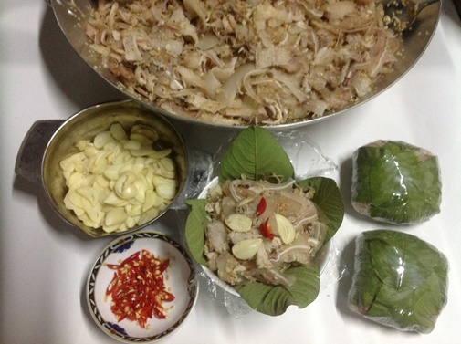 Học lỏm cách làm thịt xá xíu mềm thơm, đậm đà, ăn với gì cũng ngon