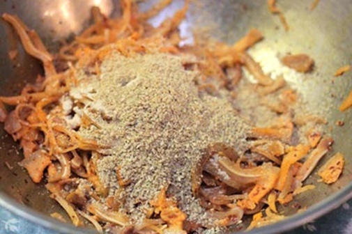 Học lỏm cách làm thịt xá xíu mềm thơm, đậm đà, ăn với gì cũng ngon