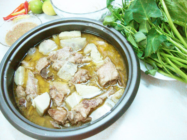 Học nấu ăn với lẩu vịt nấu chao