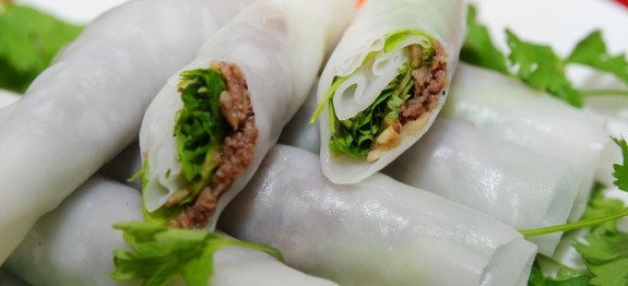 Học nấu ăn với phở cuốn, biến tấu ngon lành của phở Việt