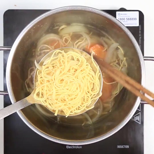 Học người Thái cách làm thịt lợn khô gác bếp thơm lừng, ngon gấp 100 lần thịt bò khô