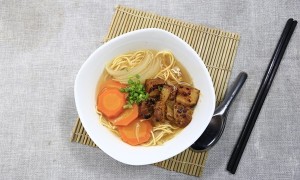 Học người Thái cách làm thịt lợn khô gác bếp thơm lừng, ngon gấp 100 lần thịt bò khô