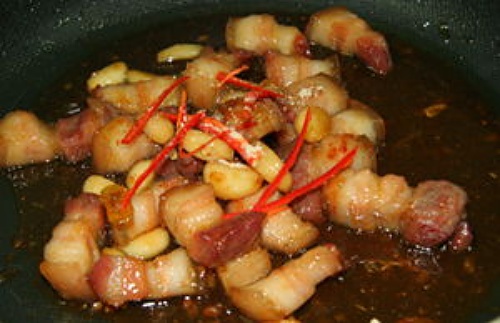 Học người Thái làm thịt chiên nước mắm kiểu mới ngon không thể chối từ