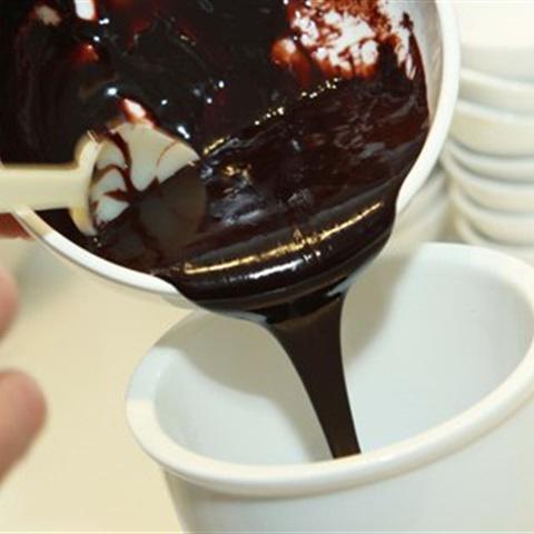 Cách làm Hot pot sô-cô-la