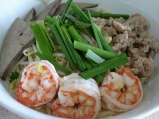 Hủ tiếu nam vang