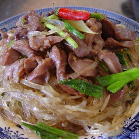 Cách làm hủ tiếu xào tim heo