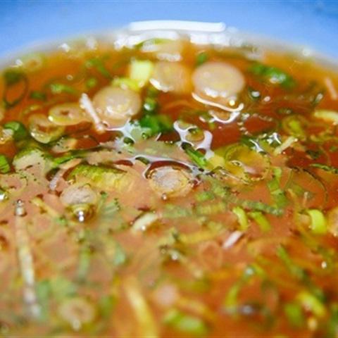 Cách làm húng quế cuộn thịt kiểu Thái