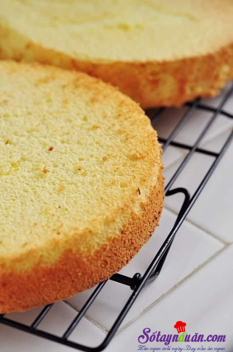 Hướng dẫn cách làm bánh gato dâu tây ngọt ngào đón Valentine