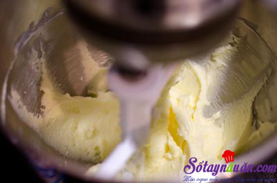 Hướng dẫn cách làm bánh quy phủ kem dâu tây