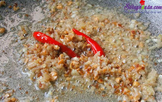 Hướng dẫn cách làm gà sốt hạnh nhân hấp dẫn