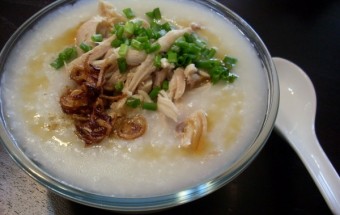 Hướng dẫn cách nấu cháo gà nấm hương ngon tuyệt