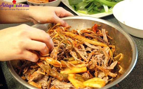 Hướng dẫn cách nấu súp thịt bò kiểu Hàn