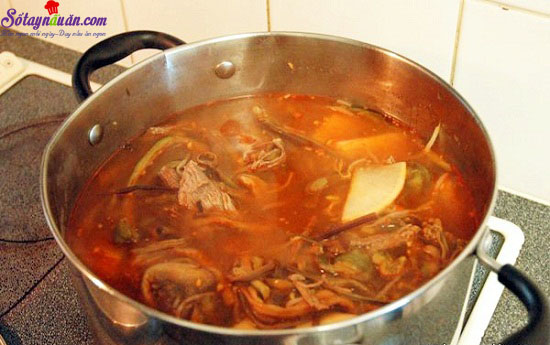 Hướng dẫn cách nấu súp thịt bò kiểu Hàn