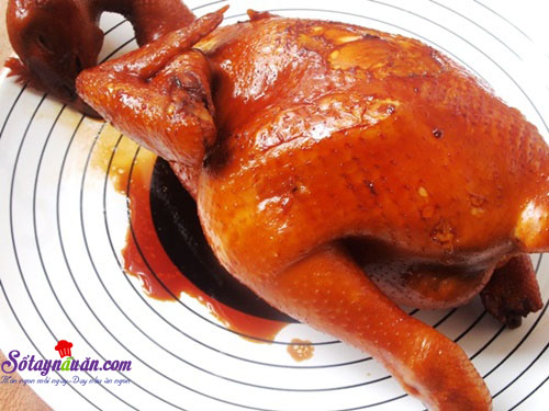 Hướng dẫn cho món gà om nguyên kiểu siêu hấp dẫn
