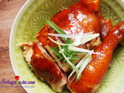 Hướng dẫn cho món gà om nguyên kiểu siêu hấp dẫn