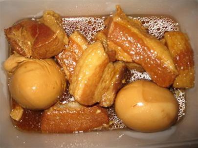 Hướng dẫn công thức làm món thịt kho tàu cho bữa ăn thêm hấp dẫn