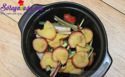 Hướng dẫn kho cá với mơ ngâm lạ mà tuyệt ngon