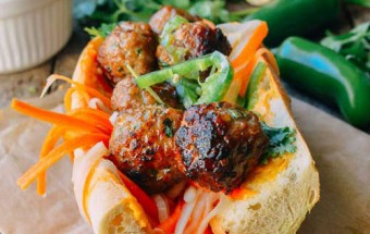 Hướng dẫn làm bánh mì kẹp thịt viên chiên cực ngon