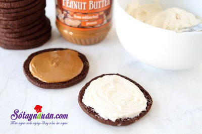 Hướng dẫn làm bánh Oreo bơ đậu phộng cực ngon