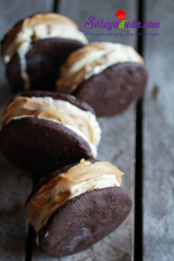 Hướng dẫn làm bánh Oreo bơ đậu phộng cực ngon