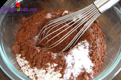 Hướng dẫn làm bánh Oreo bơ đậu phộng cực ngon