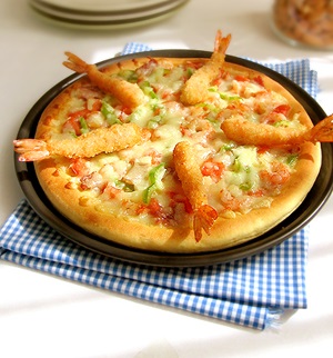 Hướng dẫn làm bánh Pizza tôm chiên tẩm bột thơm ngon hấp dẫn