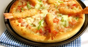 Hướng dẫn làm bánh Pizza tôm chiên tẩm bột thơm ngon hấp dẫn