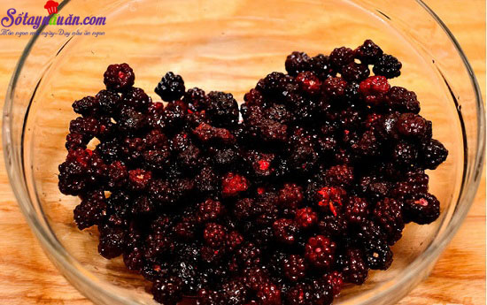 Hướng dẫn làm bánh quả mâm xôi nướng phủ đường hấp dẫn