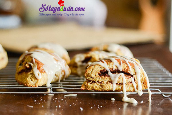 Hướng dẫn làm bánh scones hương quế giòn tan thơm ngon