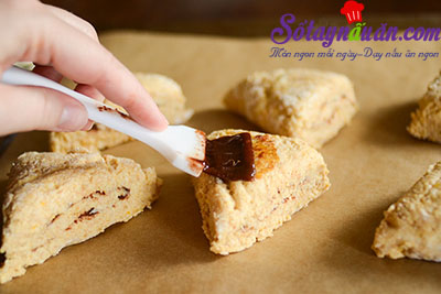 Hướng dẫn làm bánh scones hương quế giòn tan thơm ngon