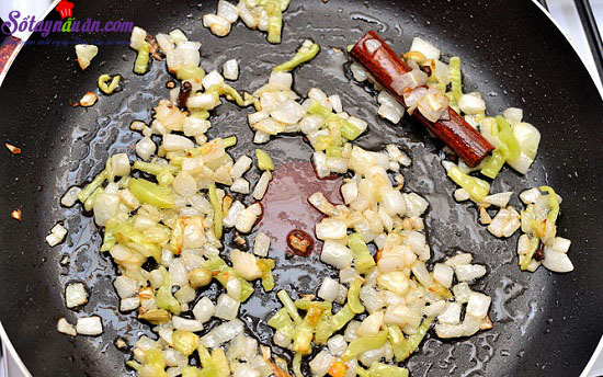 Hướng dẫn làm cà ri tôm ngon miễn chê