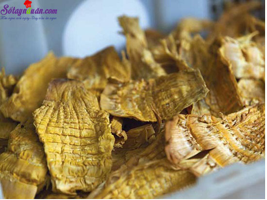 Hướng dẫn làm canh măng khô móng giò ngày tết