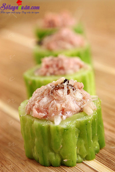 Hướng dẫn làm canh mướp đắng nhồi thịt ngon mát