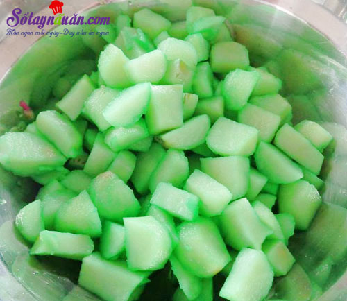 Hướng dẫn làm chè củ năng giải nhiệt ngày hè