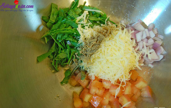 Hướng dẫn làm gà nhồi thơm ngon mê ly