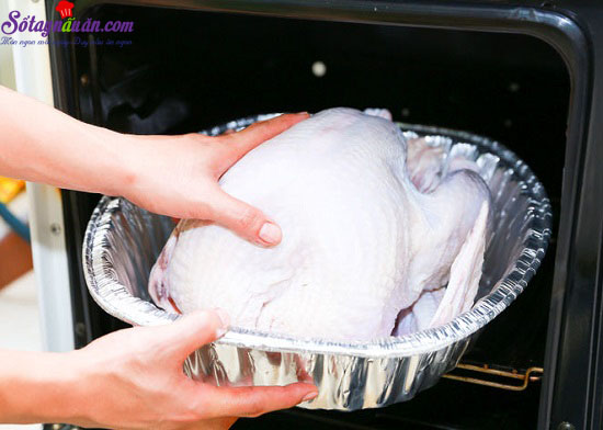 Hướng dẫn làm gà nướng nhồi thập cẩm ngon tuyệt