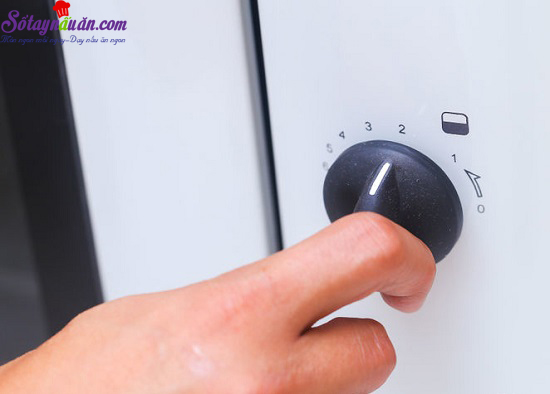 Hướng dẫn làm gà nướng nhồi thập cẩm ngon tuyệt