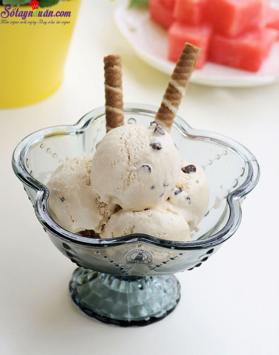 Hướng dẫn làm kem cà phê chocolate chip ngon mê ly