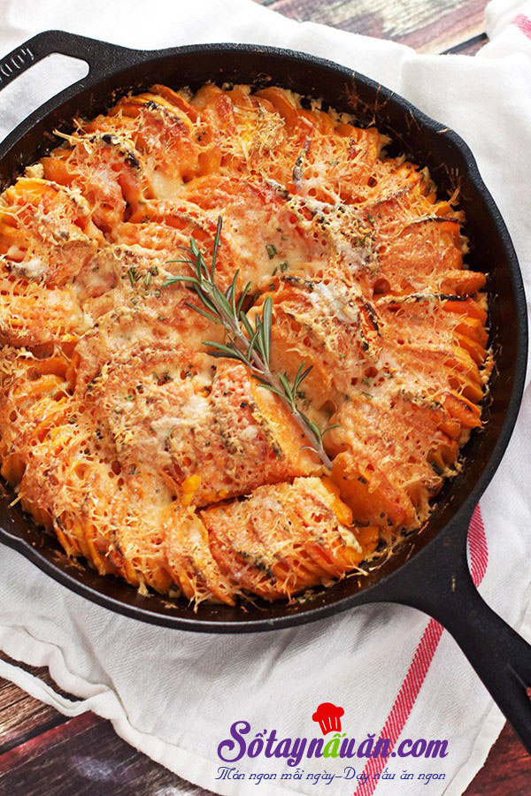 Hướng dẫn làm khoai nướng hasselback Thuỵ Điển lạ miệng